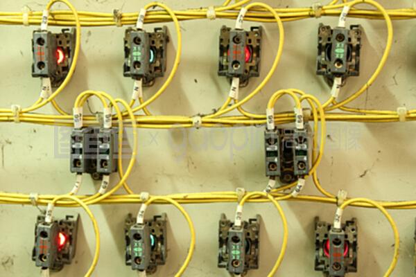 工業電氣設備 現代工業的能源與自動化核心